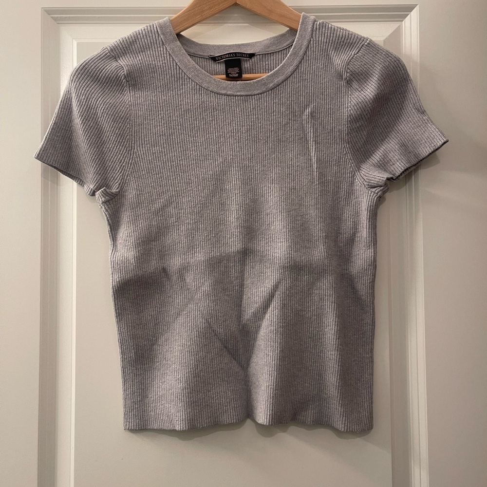 Victoria's Secret Light Gray Ribbed Tee